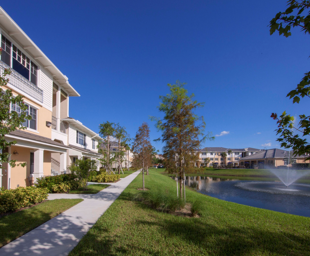 Pinnacle at Avery Glen – Pinnacle Housing